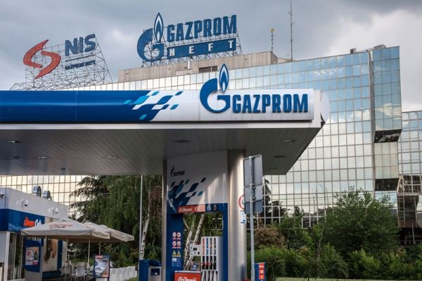 "Газпром" осуществляет подачу газа для транзита через Украину в штатном режиме