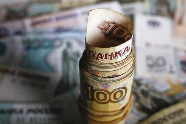 Рубль стал лучшей валютой 2022 года по мнению Bloomberg: новости к утру 12 мая