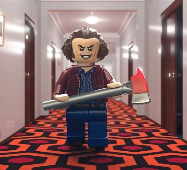 Известные сцены из популярных фильмов, сериалов и видеоигр, воссозданные из LEGO (17 фото)